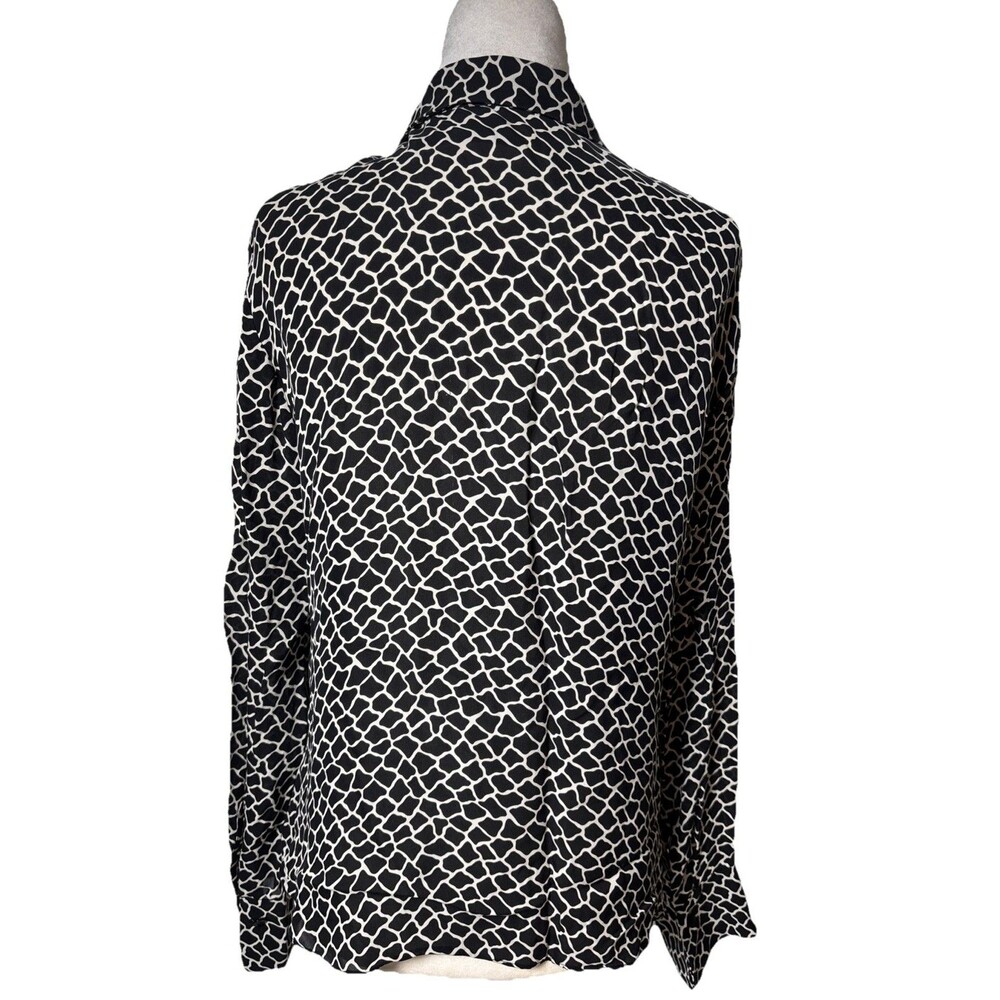 INC International Concepts 14P Silk Blouse Black White Geometric Long Sleeve - Picture 3 of 5